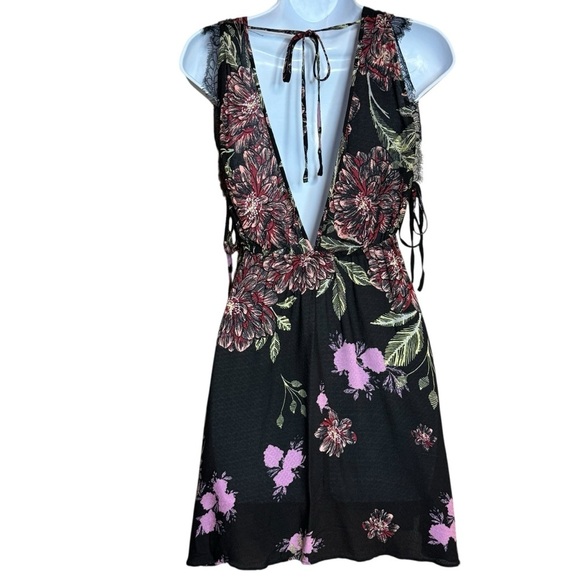 Free People Marnie Floral Plunge Tie Side Swing Mini Dress Black/Plum Sz XS - Picture 8 of 11